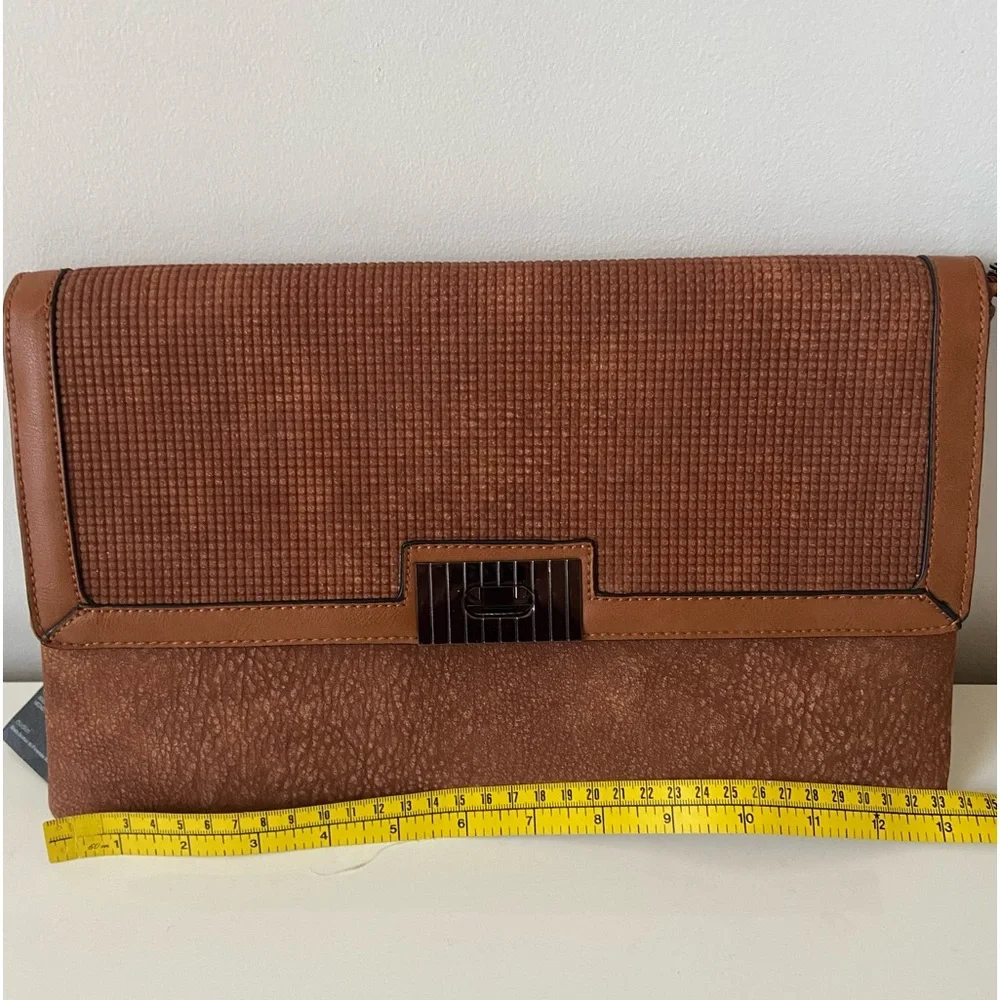 NWT  Dudlin Ladies Clutch/ Shoulder Bag Brown